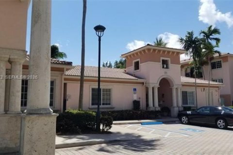 Condo in Fort Lauderdale, Florida, 2 bedrooms  № 2401317 - photo 26