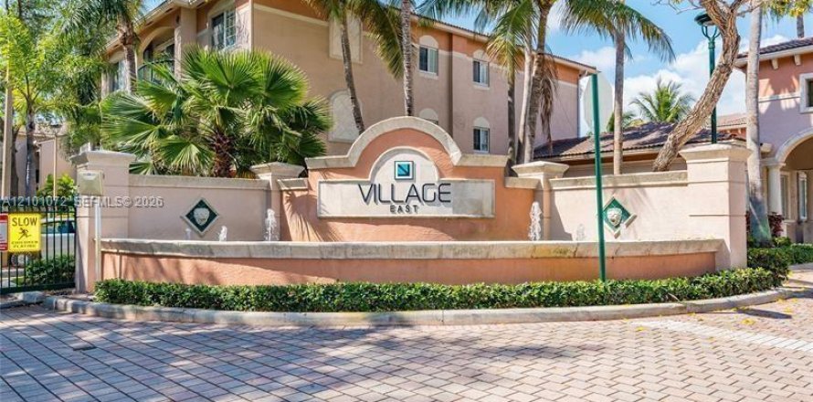 Condo in Fort Lauderdale, Florida, 2 bedrooms  № 2401317