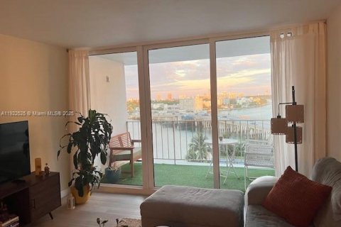 Copropriété à louer à North Bay Village, Floride: 1 chambre, 87.33 m2 № 1977116 - photo 6