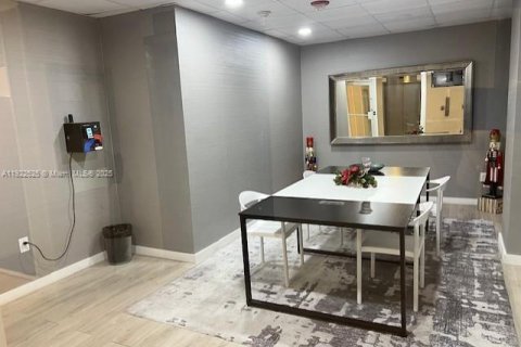 Copropriété à louer à North Bay Village, Floride: 1 chambre, 87.33 m2 № 1977116 - photo 21