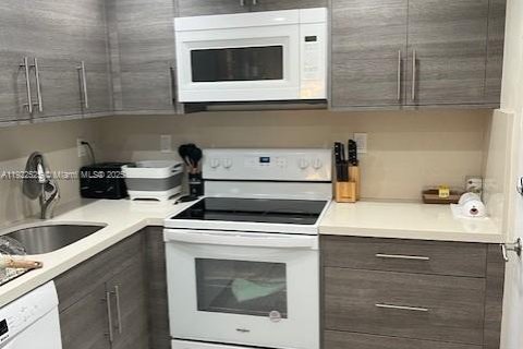 Copropriété à louer à North Bay Village, Floride: 1 chambre, 87.33 m2 № 1977116 - photo 12