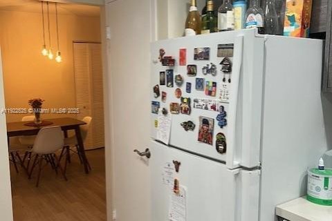 Copropriété à louer à North Bay Village, Floride: 1 chambre, 87.33 m2 № 1977116 - photo 13