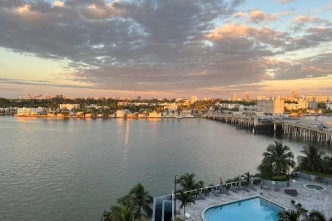 Condo à North Bay Village, Floride, 1 chambre  № 1977116