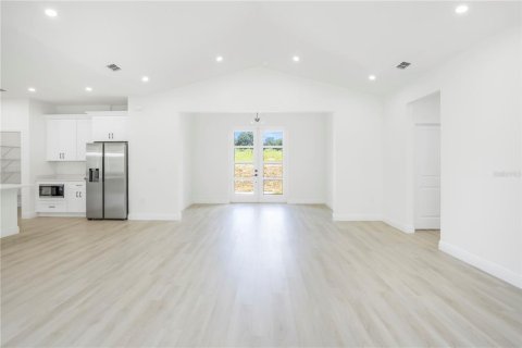 Villa ou maison à vendre à Fruitland Park, Floride: 3 chambres, 185.8 m2 № 1901338 - photo 6