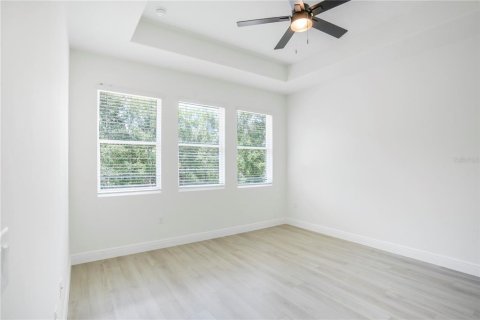 Villa ou maison à vendre à Fruitland Park, Floride: 3 chambres, 185.8 m2 № 1901338 - photo 13