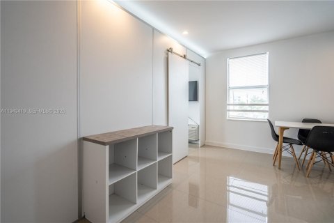 Снять в аренду квартиру в Майами-Бич, Флорида 1 спальня, 51.1м2, № 2000914 - фото 10