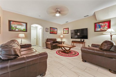 Villa ou maison à vendre à Land O' Lakes, Floride: 5 chambres, 236.9 m2 № 2141917 - photo 8