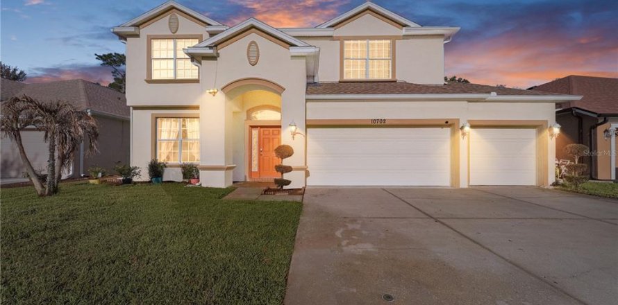 Villa ou maison à Land O' Lakes, Floride 5 chambres, 236.9 m2 № 2141917