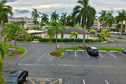 Condominio en alquiler en Boca Raton, Florida, 2 dormitorios, 79.99 m2 № 1225675 - foto 1