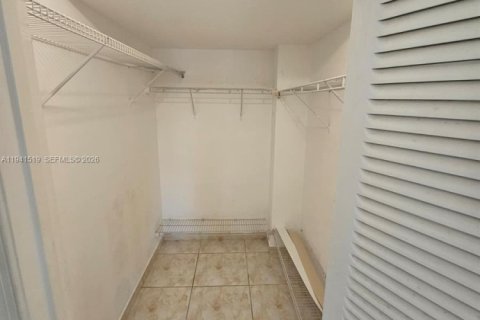 Copropriété à vendre à Plantation, Floride: 2 chambres, 101.36 m2 № 2152732 - photo 6