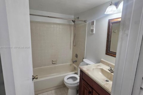 Copropriété à vendre à Plantation, Floride: 2 chambres, 101.36 m2 № 2152732 - photo 8