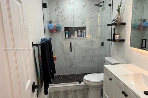 Купить таунхаус в Майами-Гарденс, Флорида 2 спальни, 84.54м2, № 2009075 - фото 17