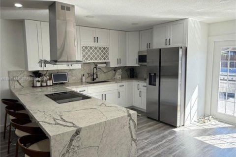 Купить таунхаус в Майами-Гарденс, Флорида 2 спальни, 84.54м2, № 2009075 - фото 5