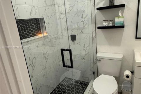 Купить таунхаус в Майами-Гарденс, Флорида 2 спальни, 84.54м2, № 2009075 - фото 22