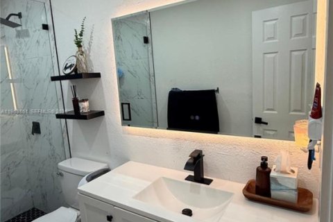 Купить таунхаус в Майами-Гарденс, Флорида 2 спальни, 84.54м2, № 2009075 - фото 16