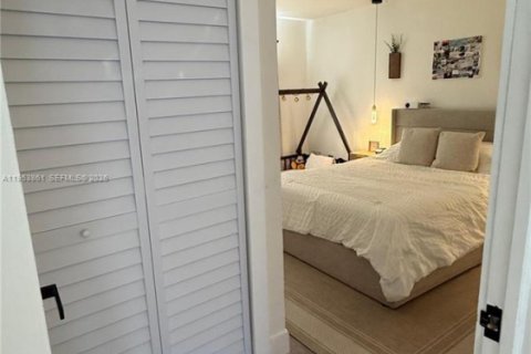 Купить таунхаус в Майами-Гарденс, Флорида 2 спальни, 84.54м2, № 2009075 - фото 15