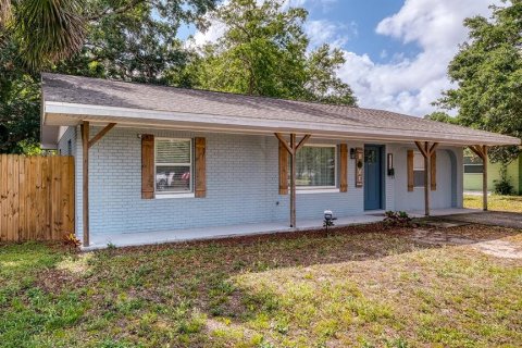 House in Winter Haven, Florida 3 bedrooms, 91.51 sq.m. № 2148305 - photo 22