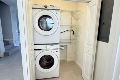 Adosado en alquiler en Homestead, Florida, 3 dormitorios, 143.81 m2 № 1897527 - foto 19