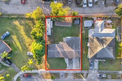 Villa ou maison à vendre à Homestead, Floride: 2 chambres, 91.97 m2 № 2000095 - photo 7