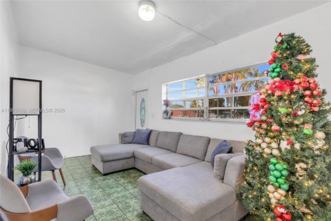 Villa ou maison à vendre à Homestead, Floride: 2 chambres, 91.97 m2 № 2000095 - photo 9