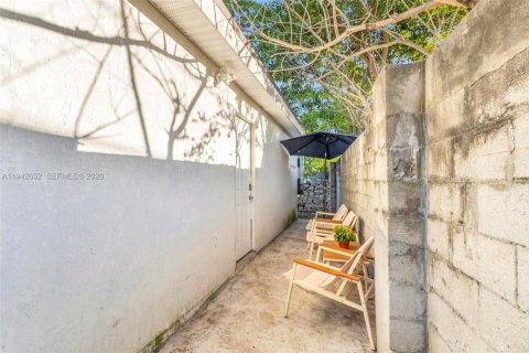 Villa ou maison à vendre à Homestead, Floride: 2 chambres, 91.97 m2 № 2000095 - photo 19