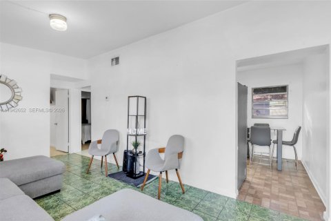 Villa ou maison à vendre à Homestead, Floride: 2 chambres, 91.97 m2 № 2000095 - photo 8