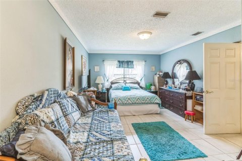 House in Largo, Florida 3 bedrooms, 168.9 sq.m. № 1758297 - photo 21