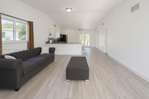 Villa ou maison à vendre à Homestead, Floride: 3 chambres, 127 m2 № 1950158 - photo 4