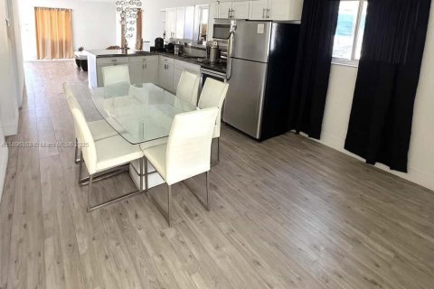 Villa ou maison à vendre à Homestead, Floride: 3 chambres, 127 m2 № 1950158 - photo 6