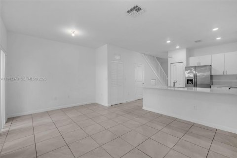 Touwnhouse à vendre à Homestead, Floride: 3 chambres, 129.41 m2 № 2152758 - photo 21