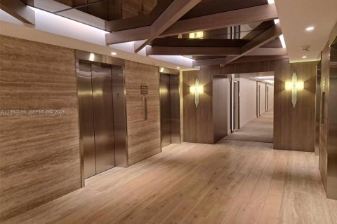 Снять в аренду кондоминиум в Майами-Бич, Флорида 1 спальня, 81.75м2, № 2025963 - фото 19