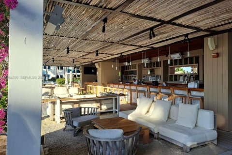 Снять в аренду кондоминиум в Майами-Бич, Флорида 1 спальня, 81.75м2, № 2025963 - фото 29