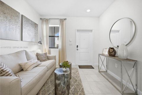 Townhouse in Homestead, Florida 3 bedrooms, 157.47 sq.m. № 2041757 - photo 8