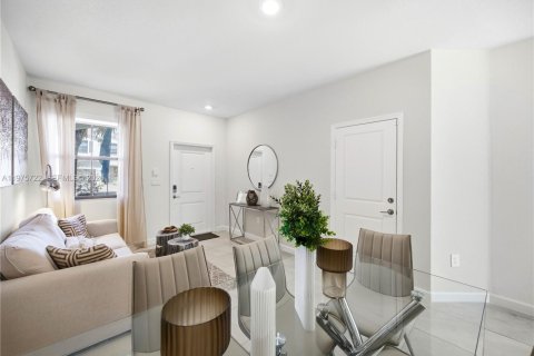 Townhouse in Homestead, Florida 3 bedrooms, 157.47 sq.m. № 2041757 - photo 7