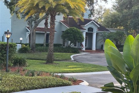 Condo in Tampa, Florida, 2 bedrooms  № 2391197 - photo 2