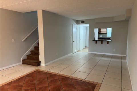 Condo in Tampa, Florida, 2 bedrooms  № 2391197 - photo 25
