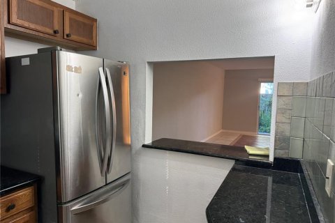 Condo in Tampa, Florida, 2 bedrooms  № 2391197 - photo 15