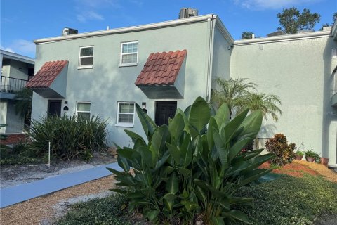 Condo in Tampa, Florida, 2 bedrooms  № 2391197