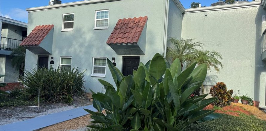 Condo in Tampa, Florida, 2 bedrooms  № 2391197