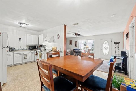 Casa en venta en Floral City, Florida, 3 dormitorios, 88.07 m2 № 2101617 - foto 8