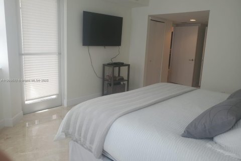 Condo in Aventura, Florida, 2 bedrooms  № 1955723 - photo 15
