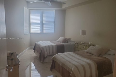 Condo in Aventura, Florida, 2 bedrooms  № 1955723 - photo 5