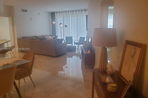 Condo in Aventura, Florida, 2 bedrooms  № 1955723 - photo 3