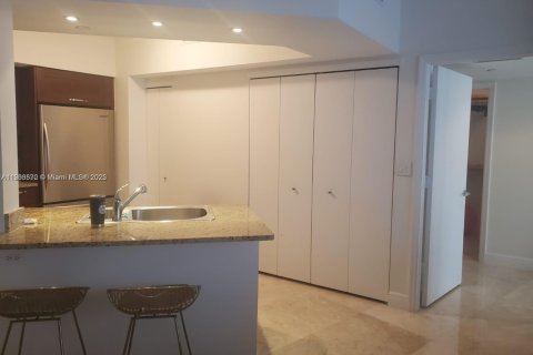 Condo in Aventura, Florida, 2 bedrooms  № 1955723 - photo 7