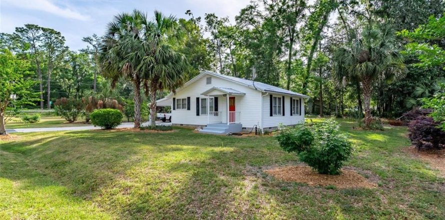 Commercial property in High Springs, Florida 77.29 sq.m. № 1659692