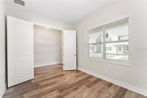 House in Orlando, Florida 4 bedrooms, 194.91 sq.m. № 1382697 - photo 14