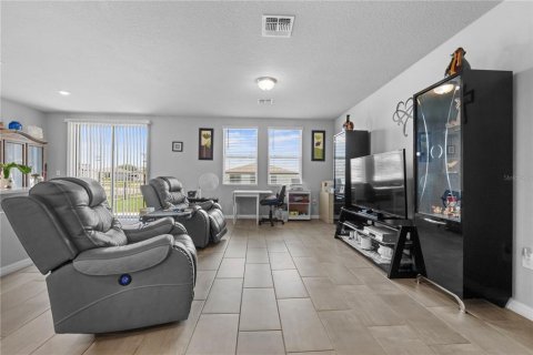 Villa ou maison à vendre à Auburndale, Floride: 3 chambres, 137.96 m2 № 2310680 - photo 2