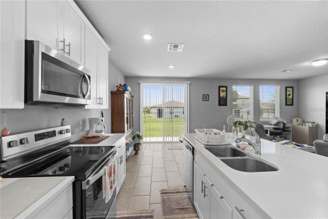 Villa ou maison à vendre à Auburndale, Floride: 3 chambres, 137.96 m2 № 2310680 - photo 9