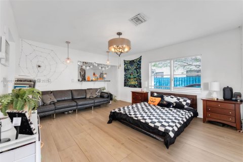 Immobilier commercial à vendre à Hallandale Beach, Floride: 147.25 m2 № 2016343 - photo 5