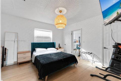 Immobilier commercial à vendre à Hallandale Beach, Floride: 147.25 m2 № 2016343 - photo 16